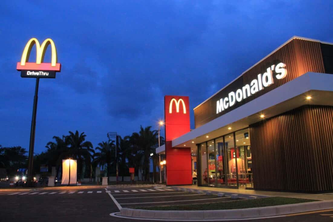 Sedikit-Sejarah-Tentang-McDonalds Sedikit-Sejarah-Tentang-McDonalds
