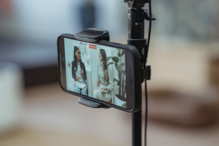 5 Tips Meningkatkan Penjualan Melalui Live Streaming di E-commerce 3 e-niaga streaming langsung