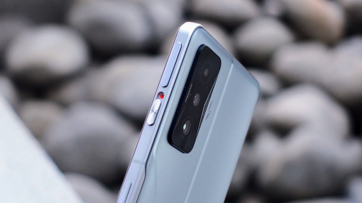 Review POCO F4 GT: Flagship Premium dengan Tombol Khusus Gaming 58 POCO F4 GT
