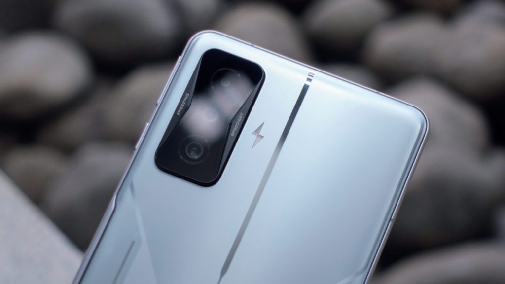 Review POCO F4 GT: Flagship Premium dengan Tombol Khusus Gaming 64 POCO F4 GT