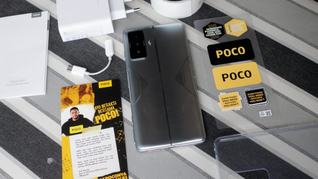 Review POCO F4 GT: Flagship Premium dengan Tombol Khusus Gaming 78 Kelengkapan POCO F4 GT