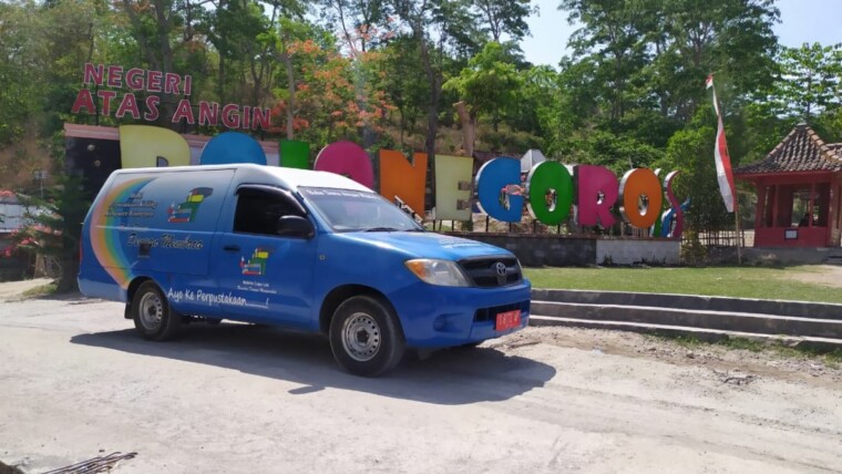 Mobil Dinas Bojonegoro Dengan Plat S