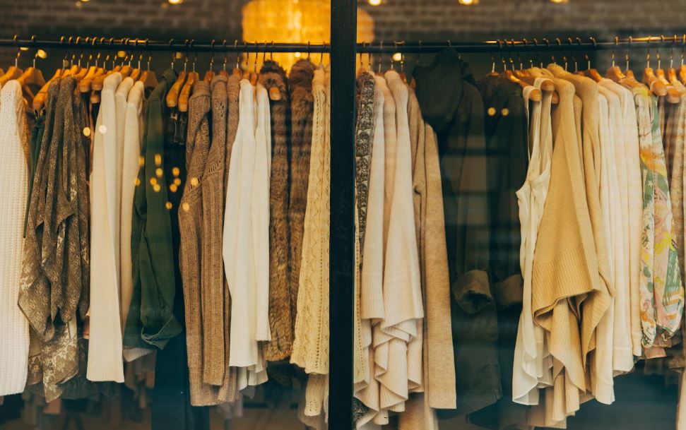Contoh Iklan Promosi Produk Fashion
