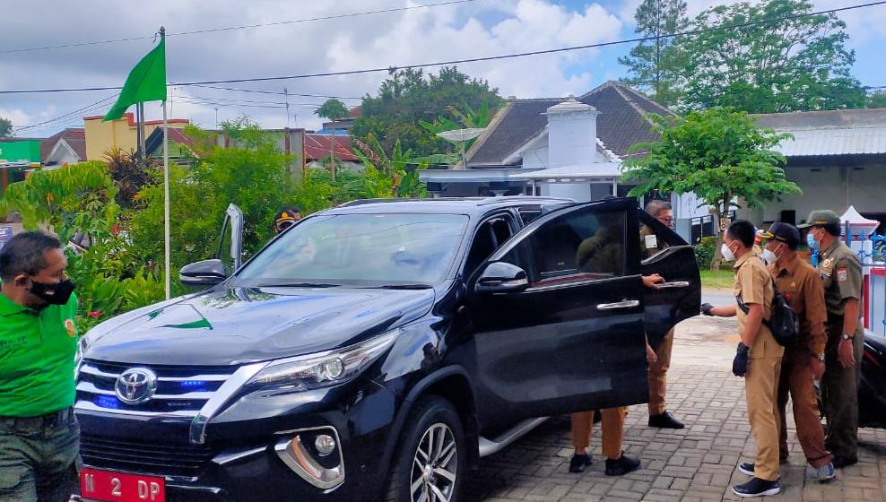 Mobil Dinas Malang Dengan Kode Plat N